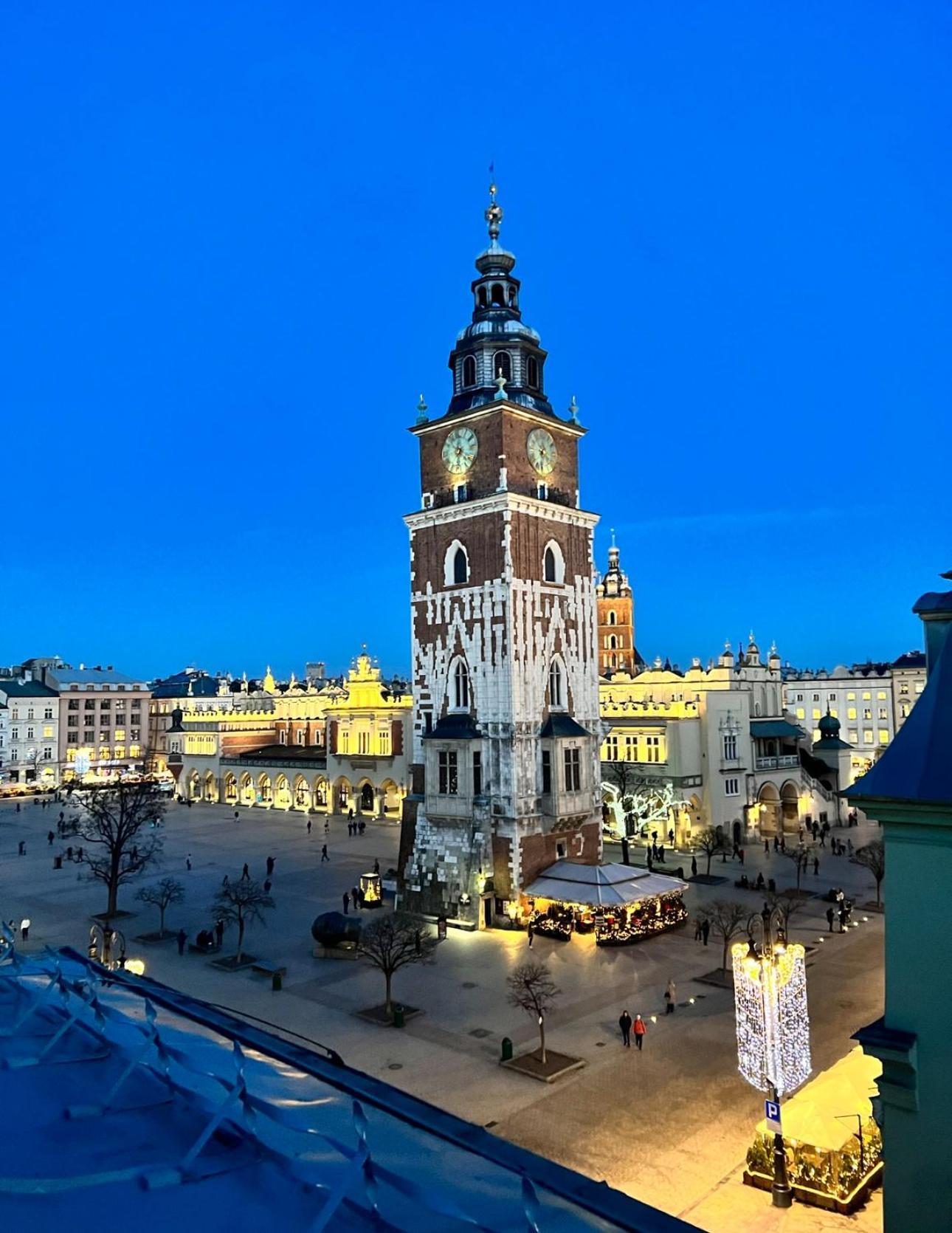 Main Square Apartments Sylvi Cracóvia Exterior foto